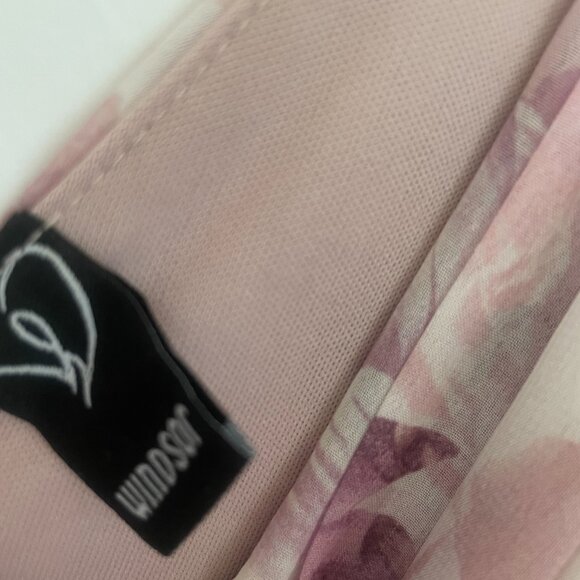 Dress - Picture 3 of 8